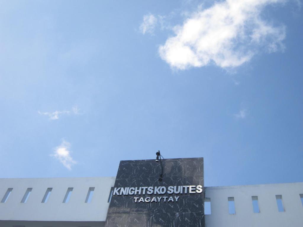 טגאיטאי Knights Ko Suites מראה חיצוני תמונה